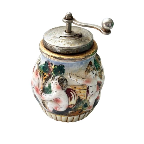 Vintage Capodimonte Cherub Peppermill Grinder Hand Painted Metal Crank Mill - Picture 6 of 9